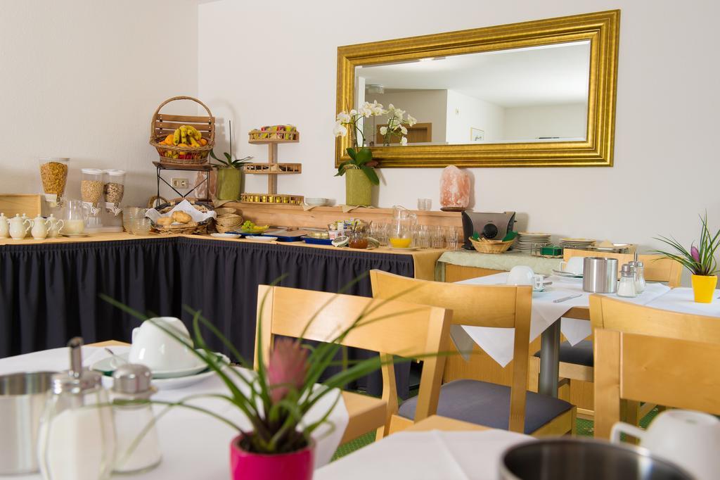 Hotel Leo Muehlhausen Eksteriør billede